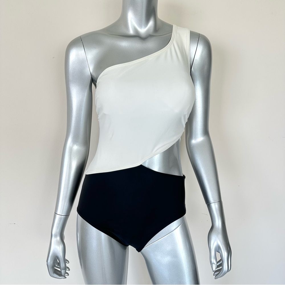Michael Kors women one piece swimsuit size 10 US
